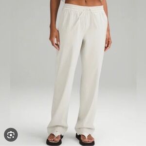 Lululemon Straight-Leg Mid-Rise Pant Full Length *Luxtreme